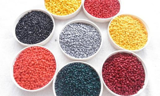 多彩色母粒.jpg 多彩色母粒.jpg